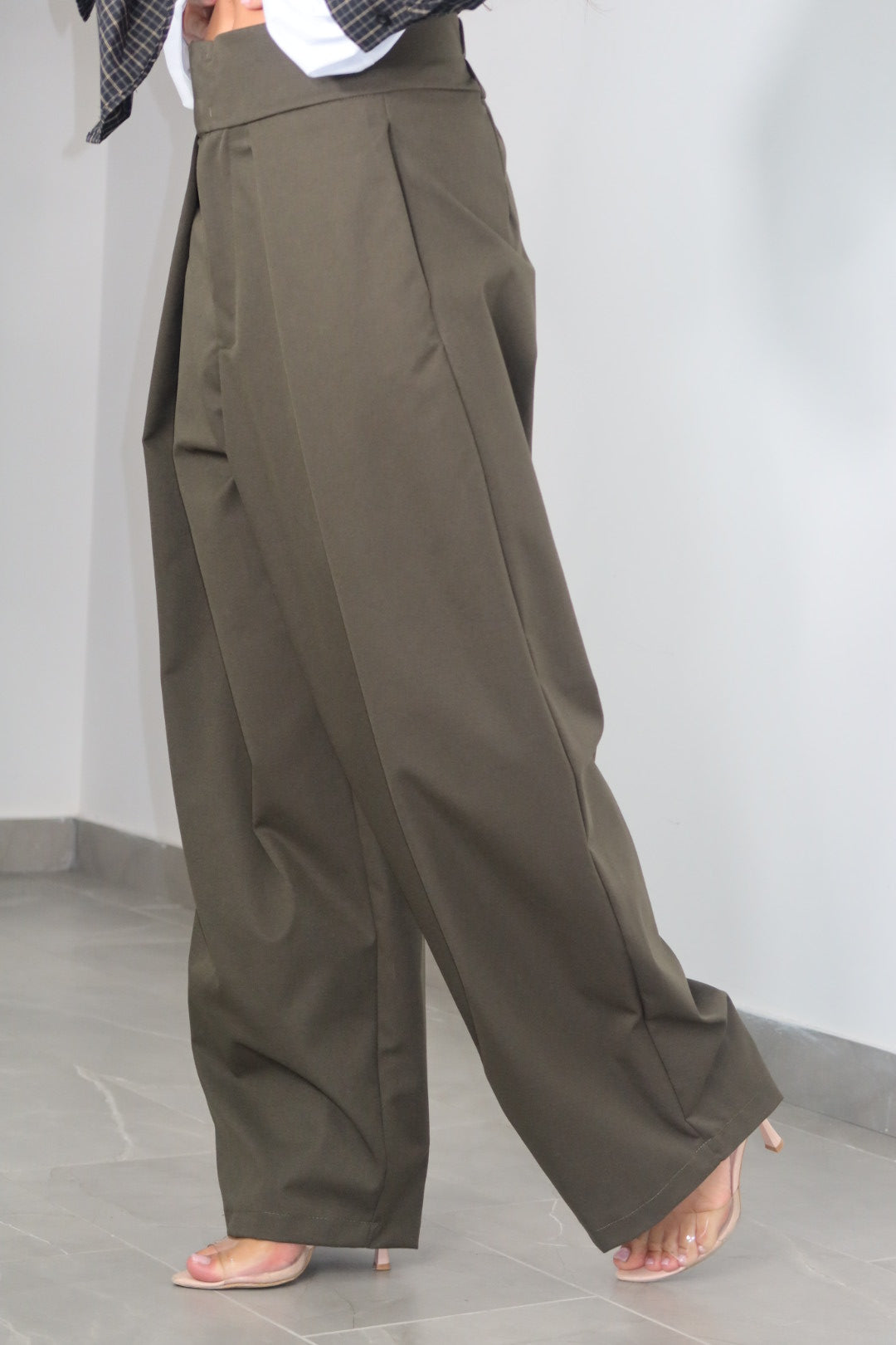 Pantalone office