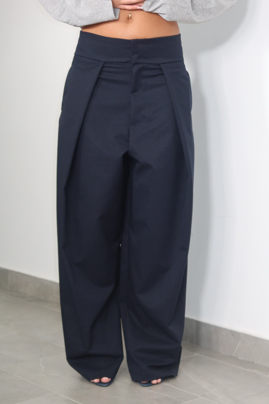 Pantalone office