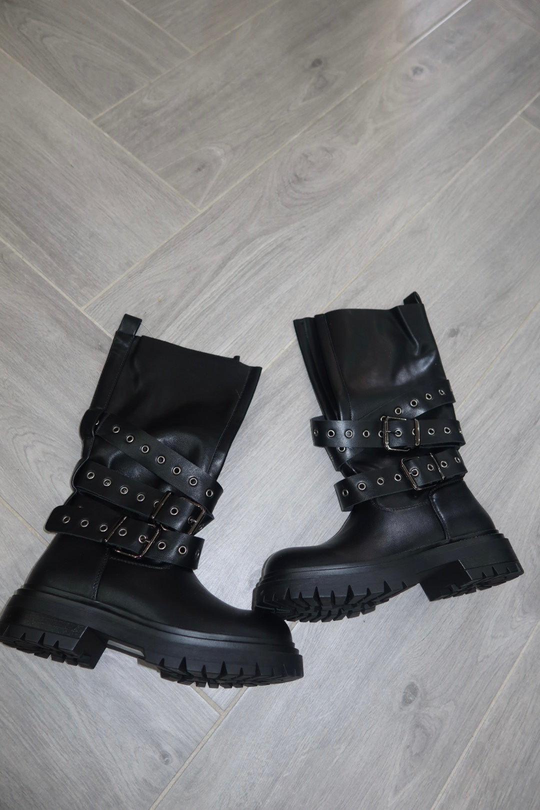 Boots lavia