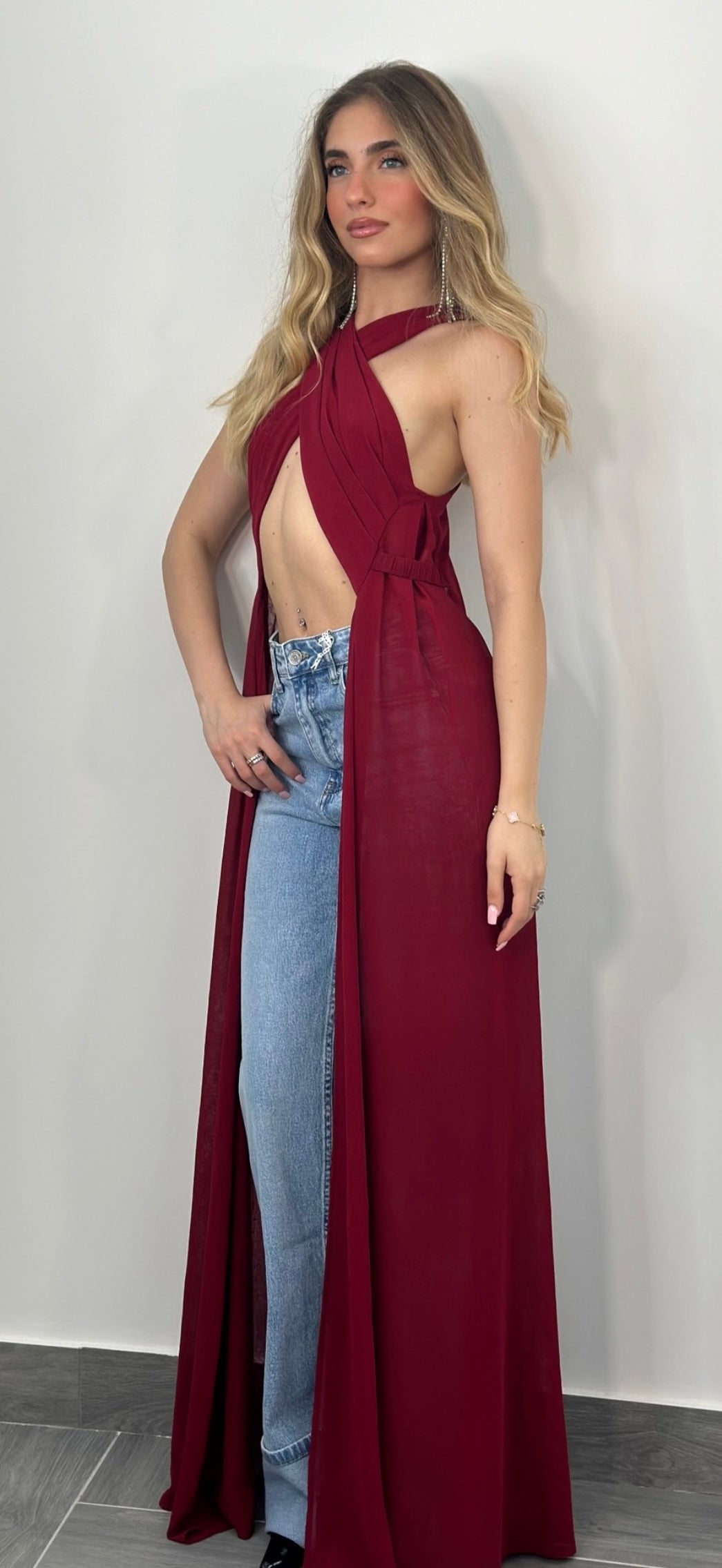 Top lumina bordeaux e nero