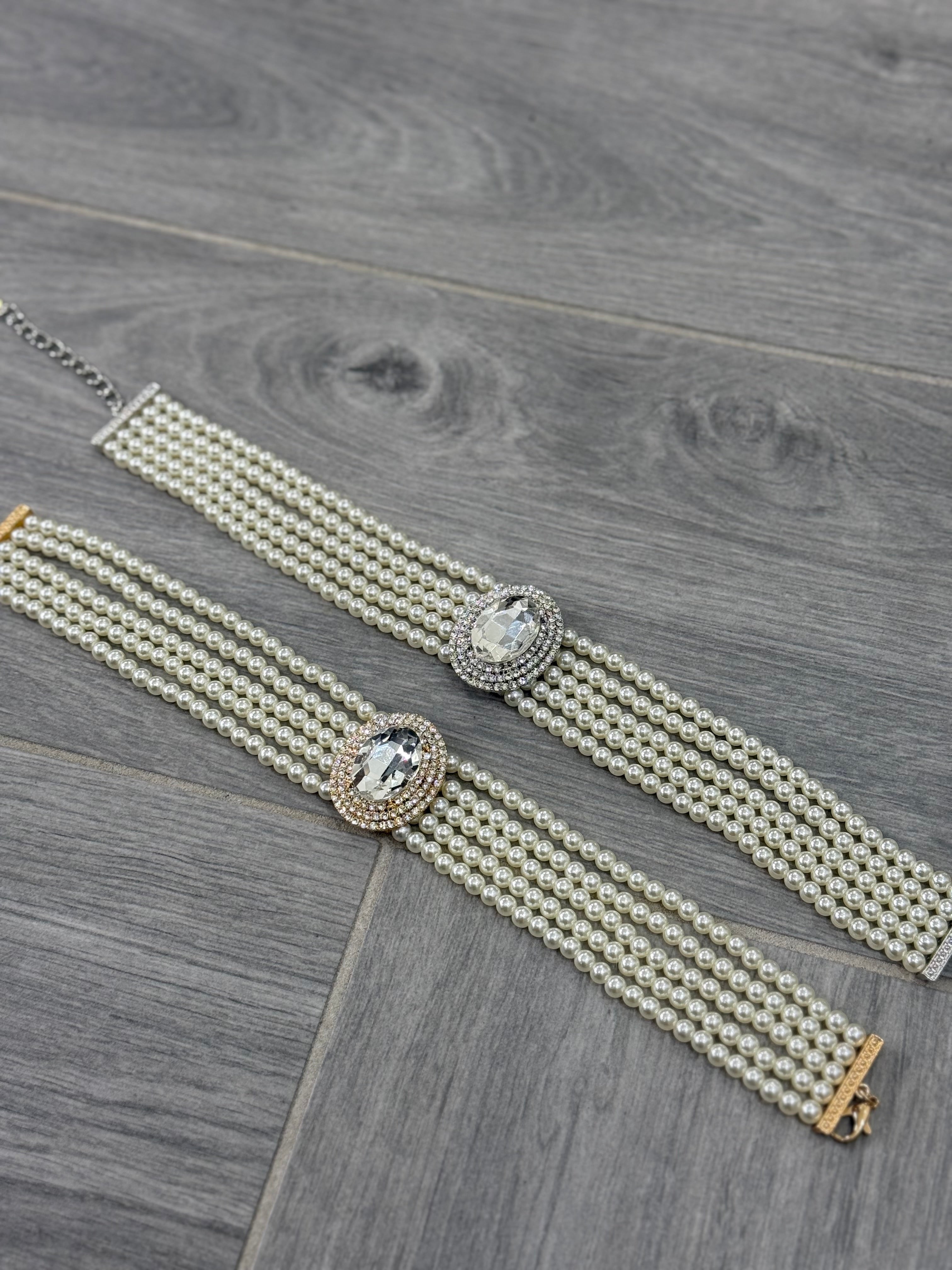 Chocker Betty Perle