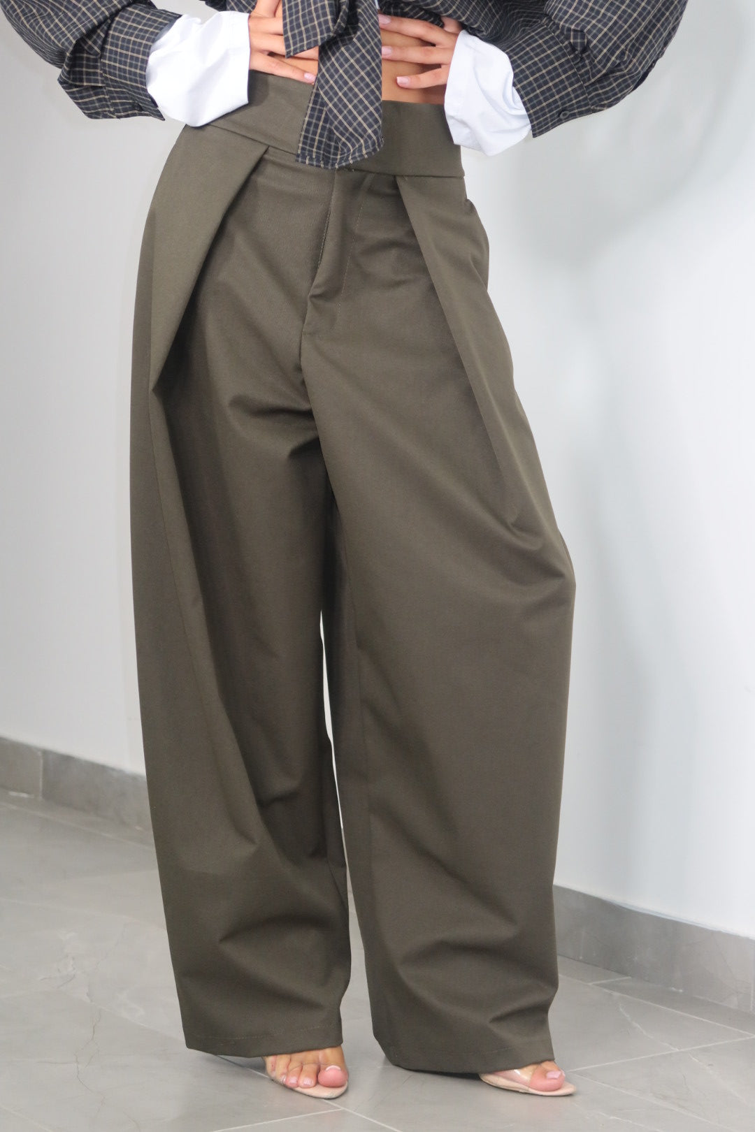 Pantalone office