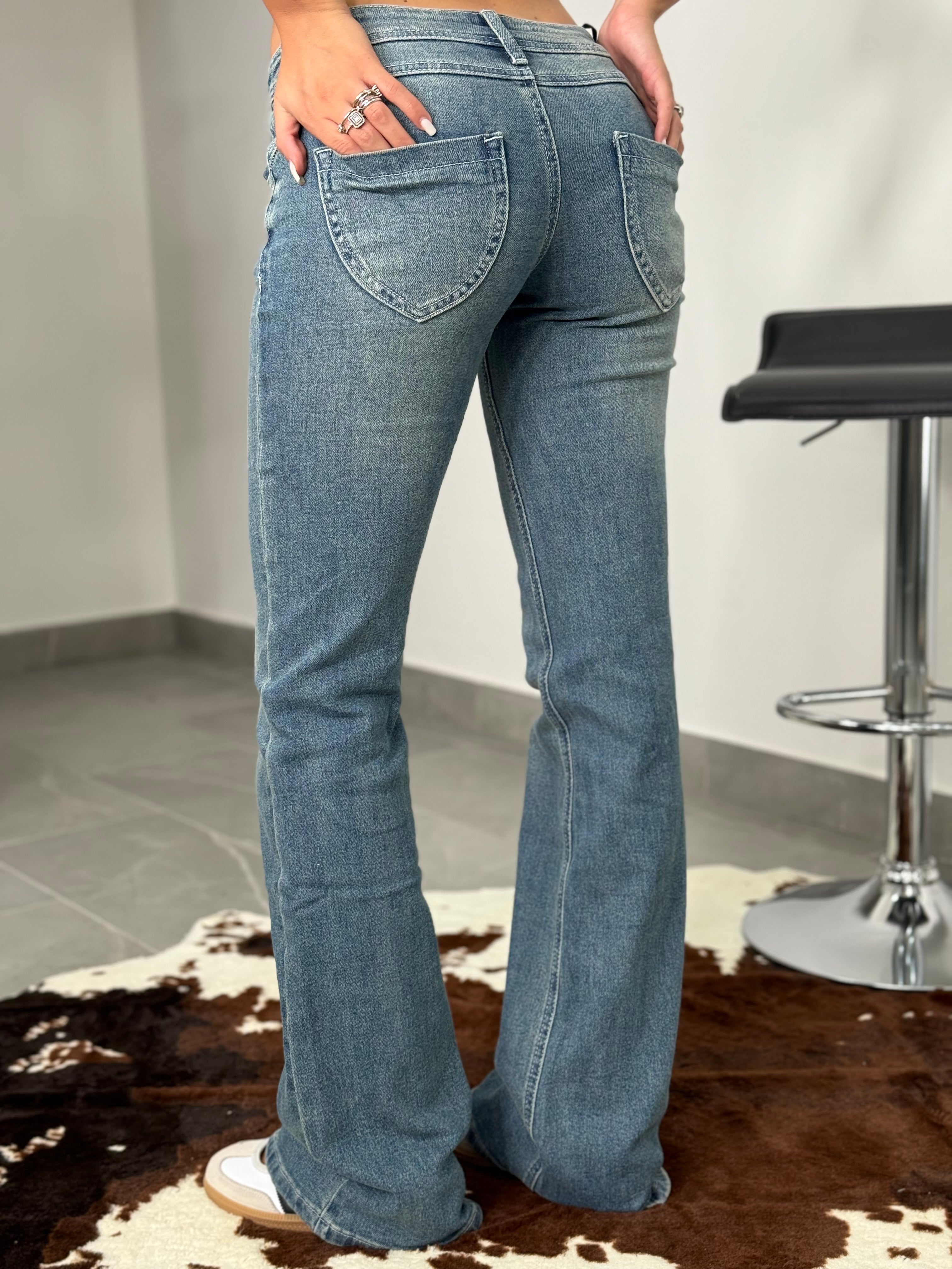 Jeans 2000 denim chiaro e lavaggio scuro