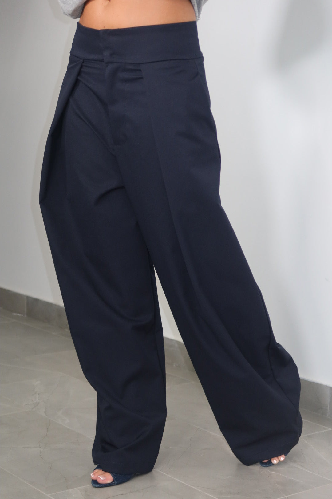 Pantalone office