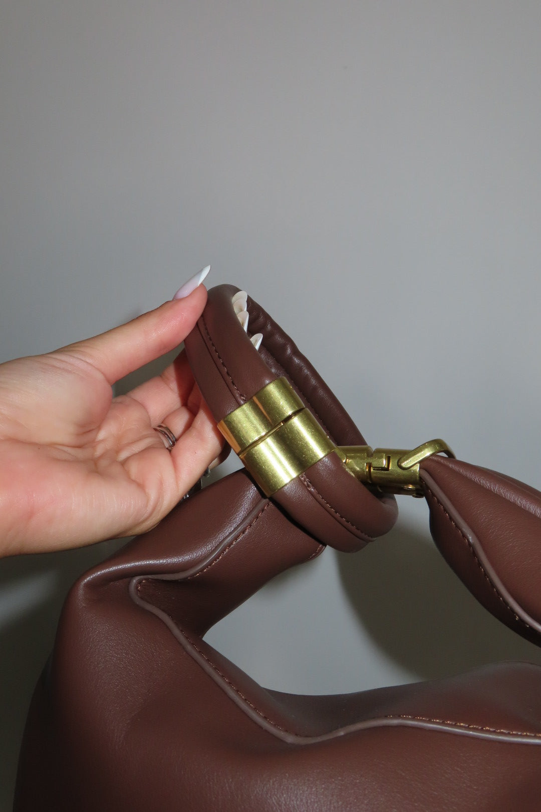 Borsa Kiki Marrone e Bordeaux Nocciola Nera Bronzo Panna Grigia Verde Militare