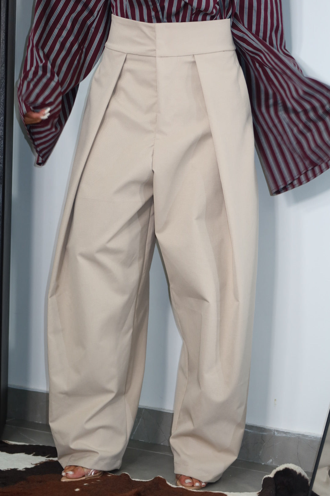 Pantalone office