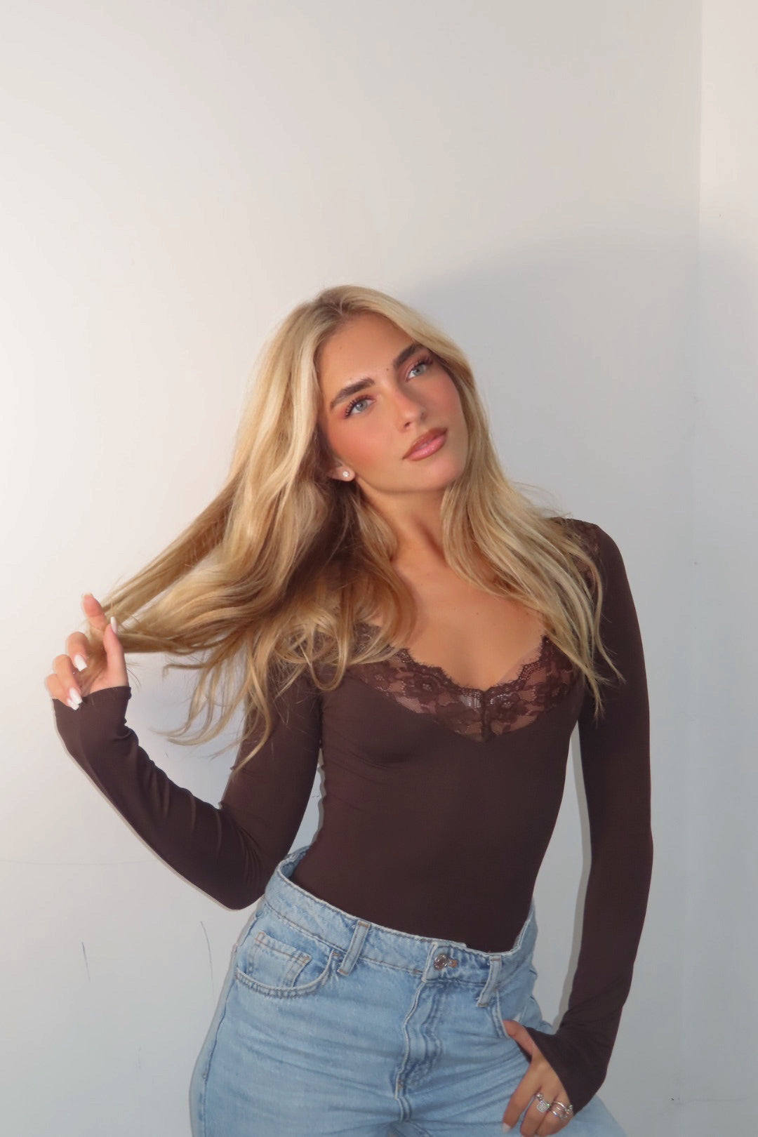 Maglia Lavinia Pizzo marrone bordeaux nera