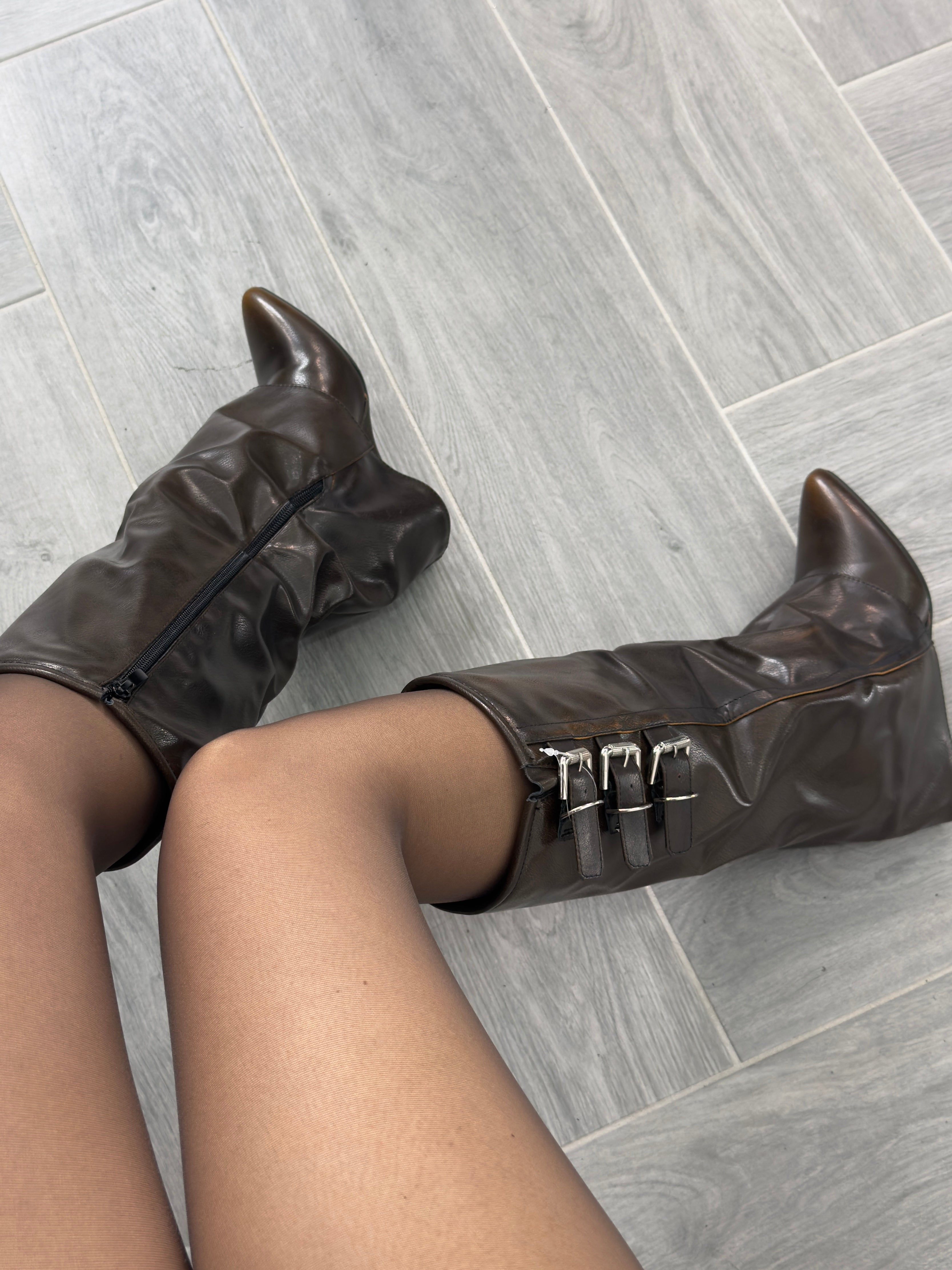 Boots Brown