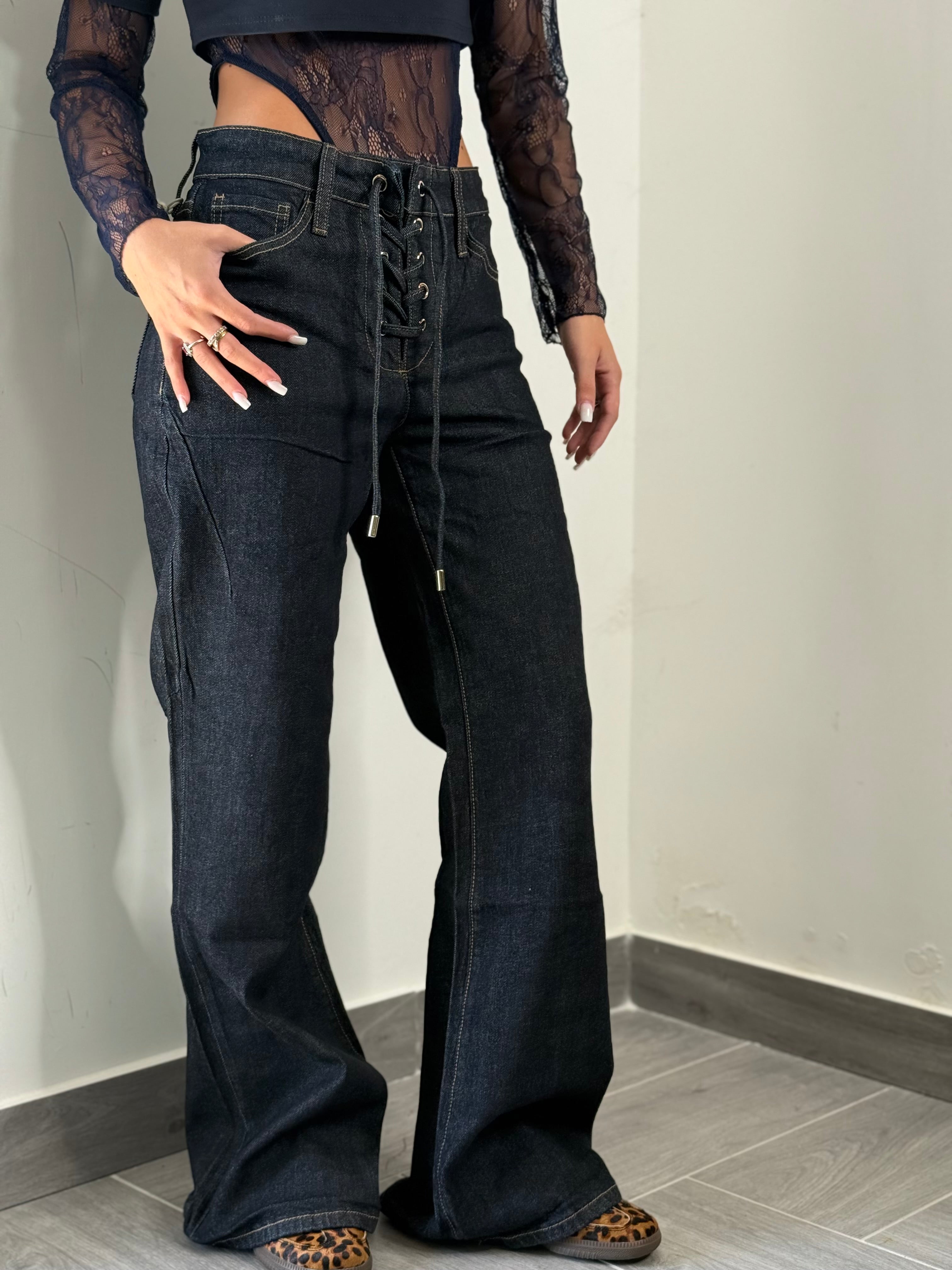 Jeans Bustino Stringhe