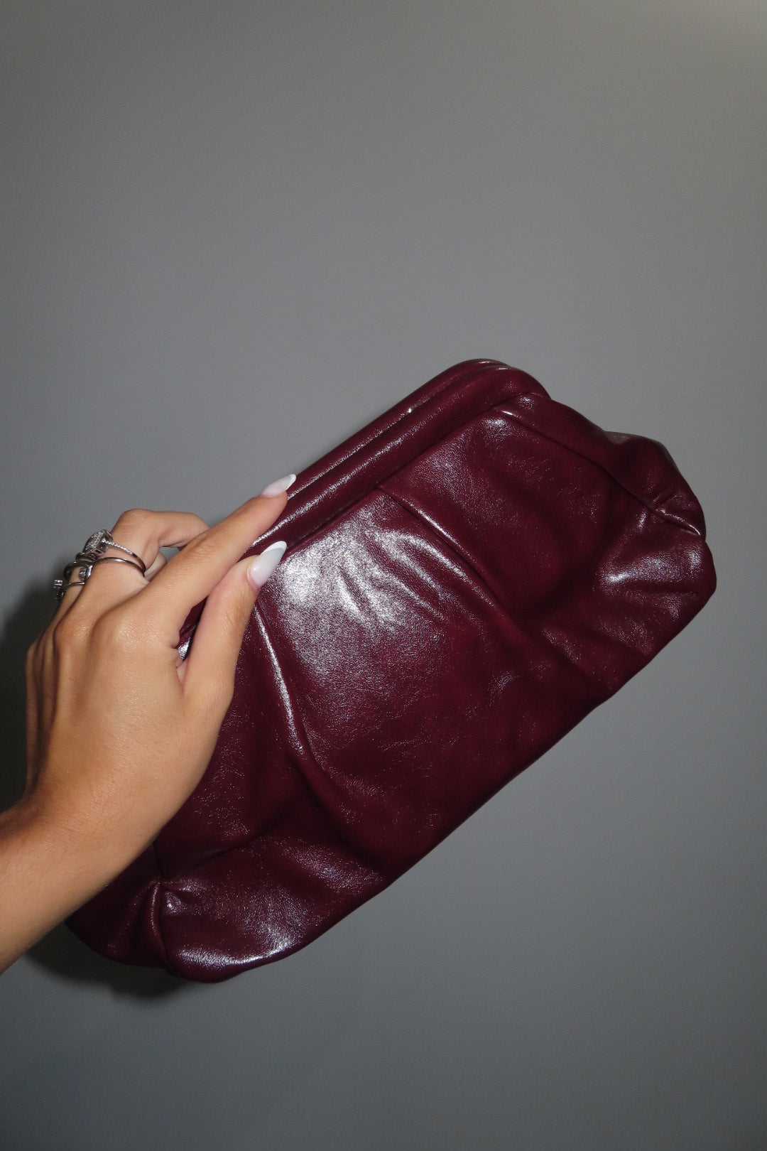 Clutch Con Tracolla Marrone Cuoio Bordeaux Nera