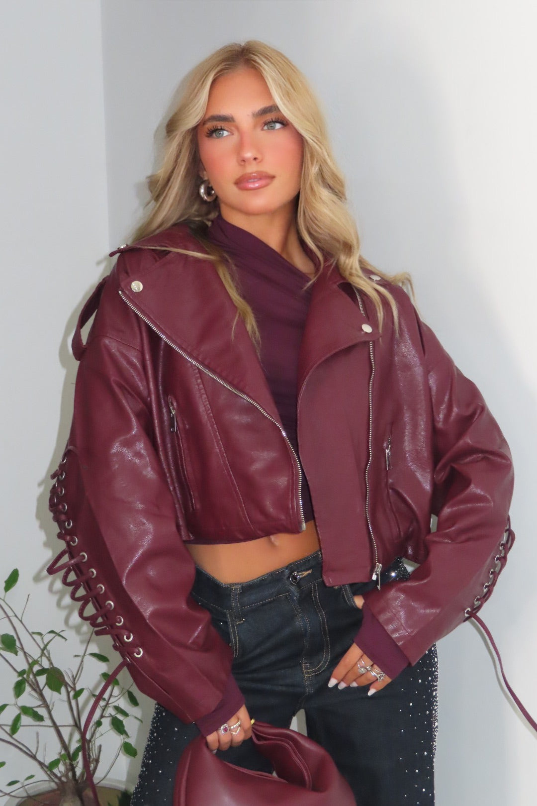 Chiodo Stringhe Burgundy