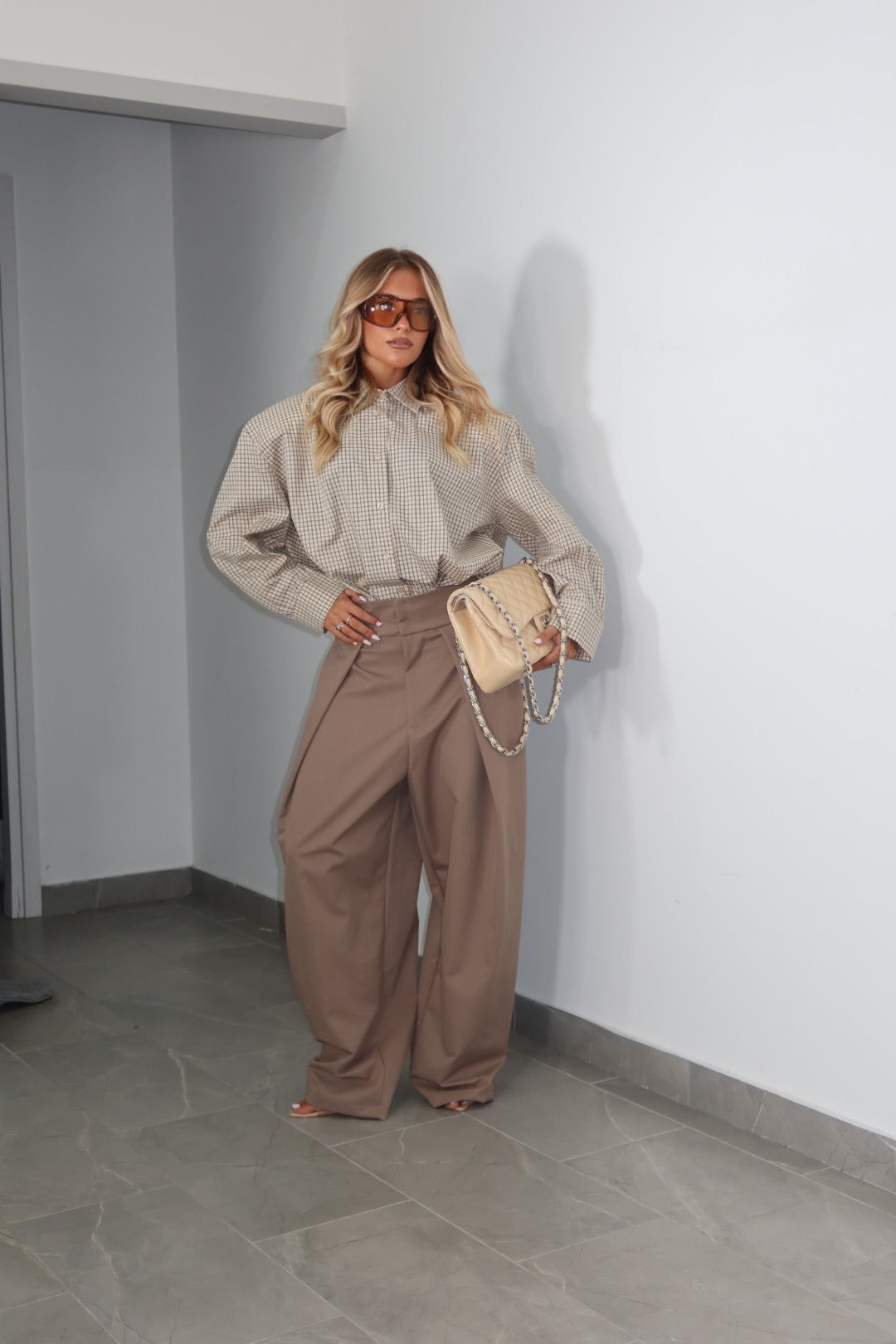 Pantalone office