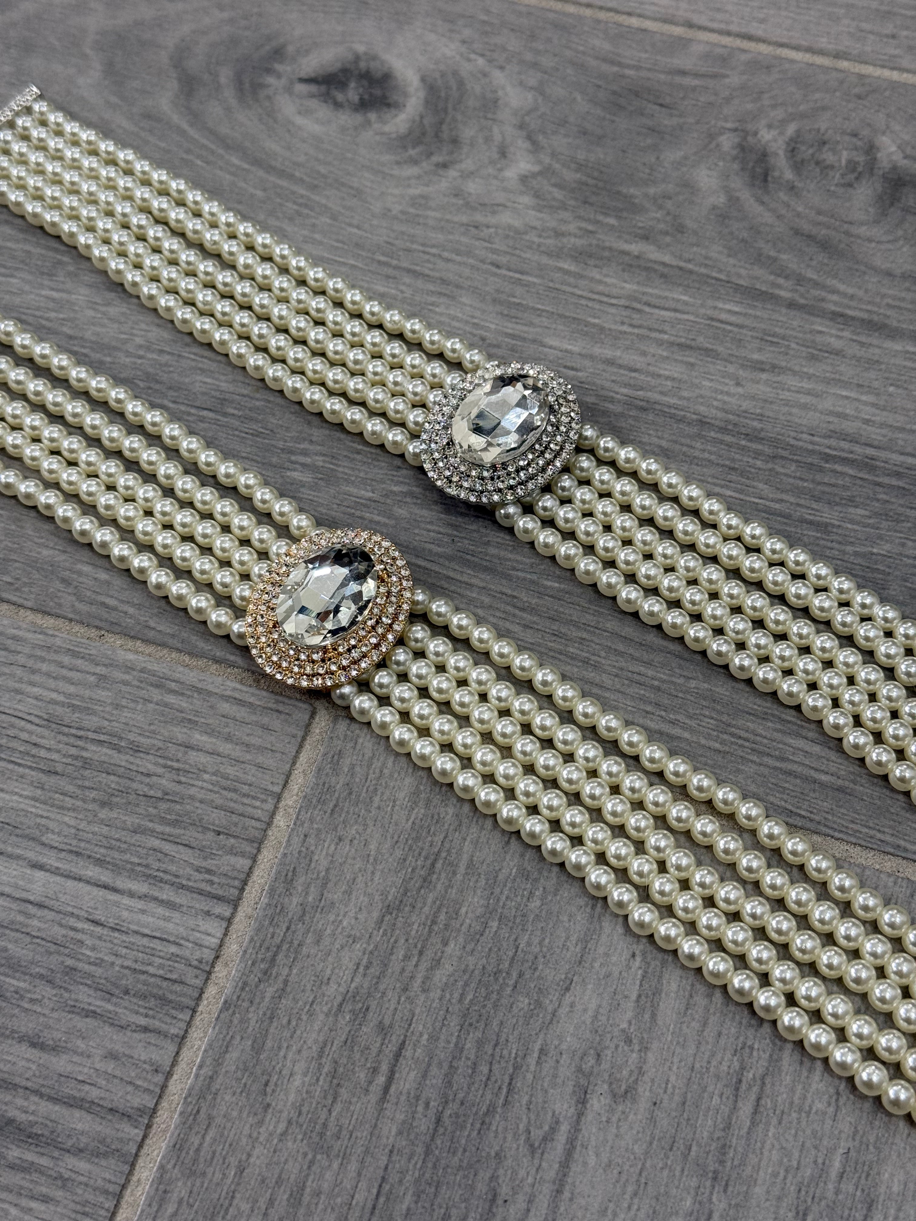 Chocker Betty Perle