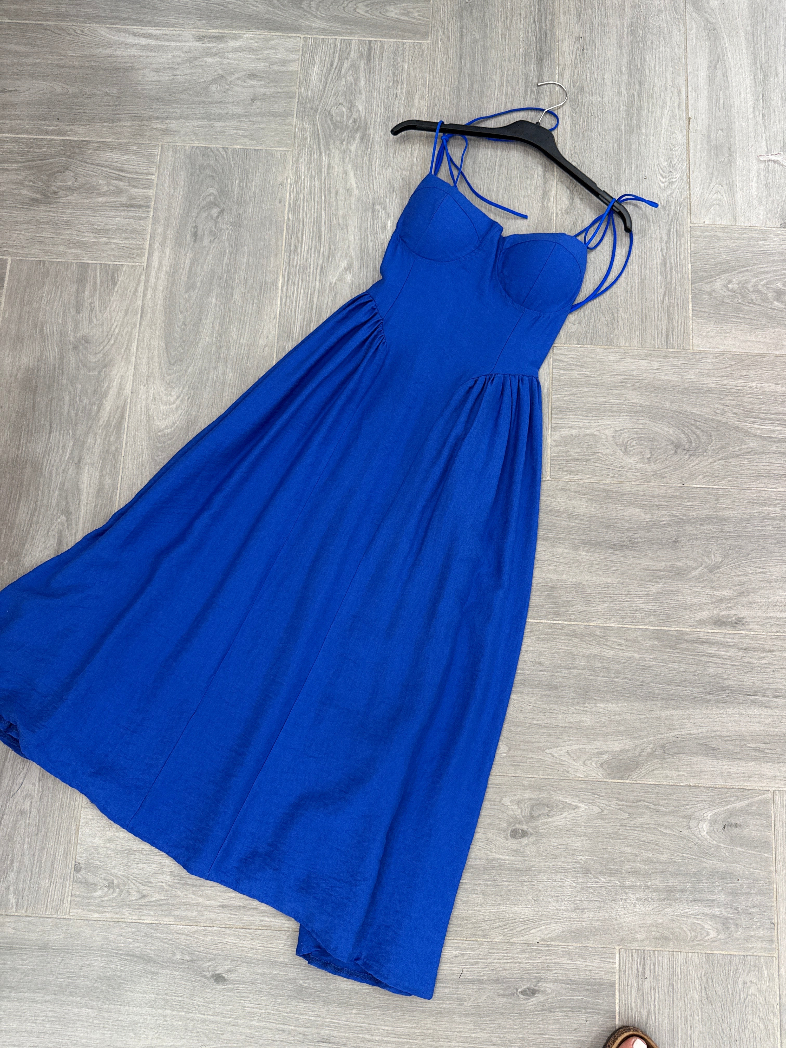 Midi dress iside