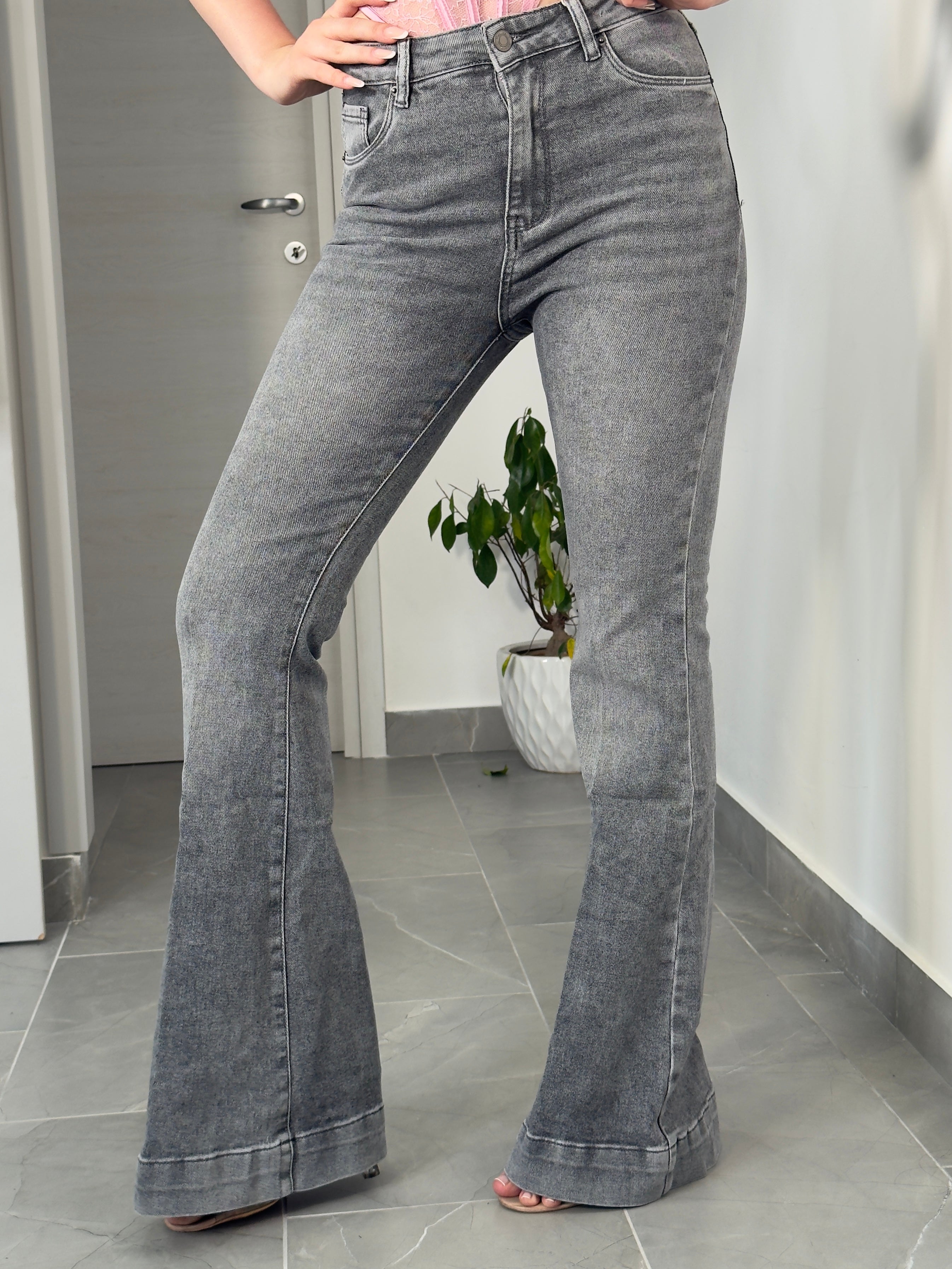 Jeans a Zampa Grigio