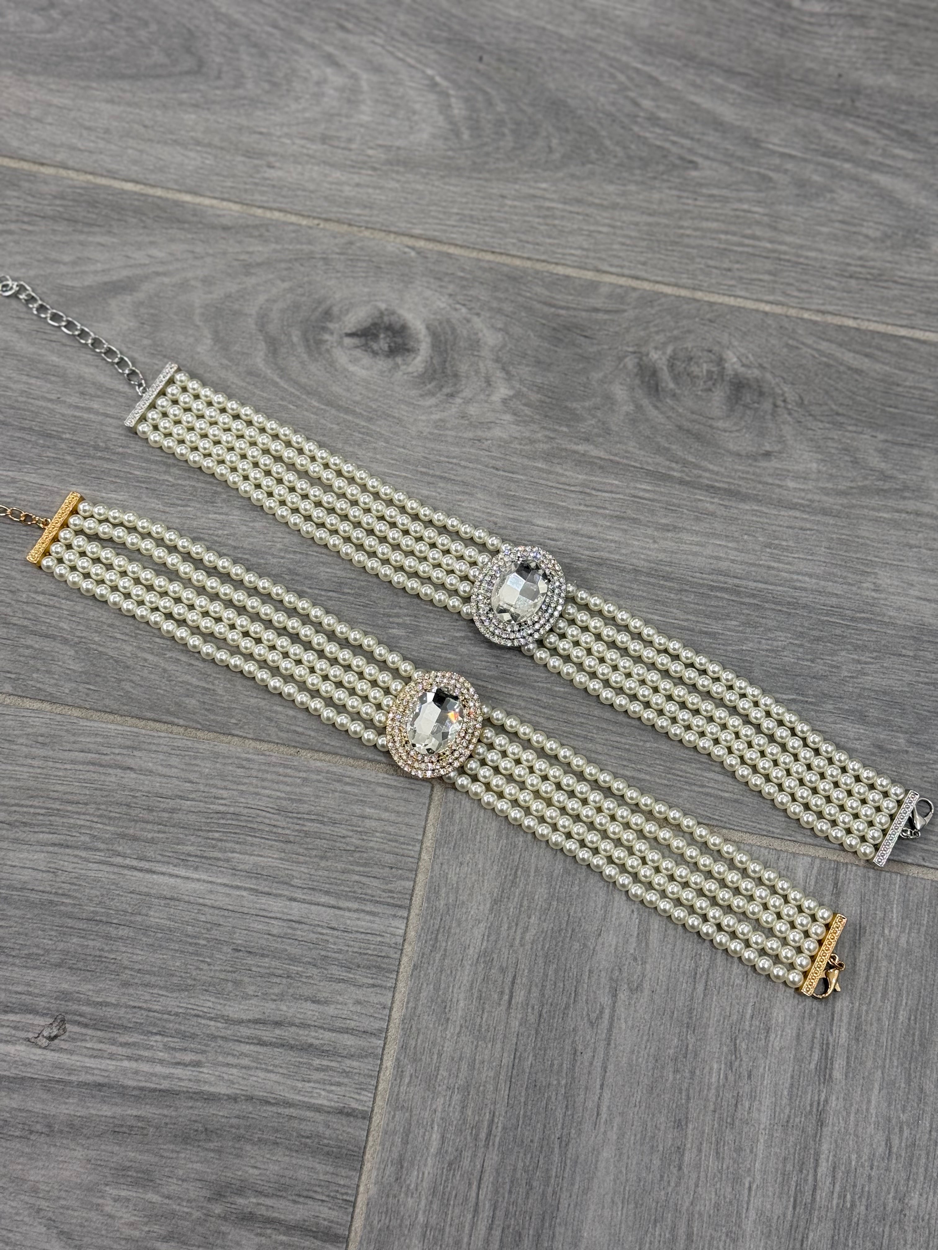 Chocker Betty Perle